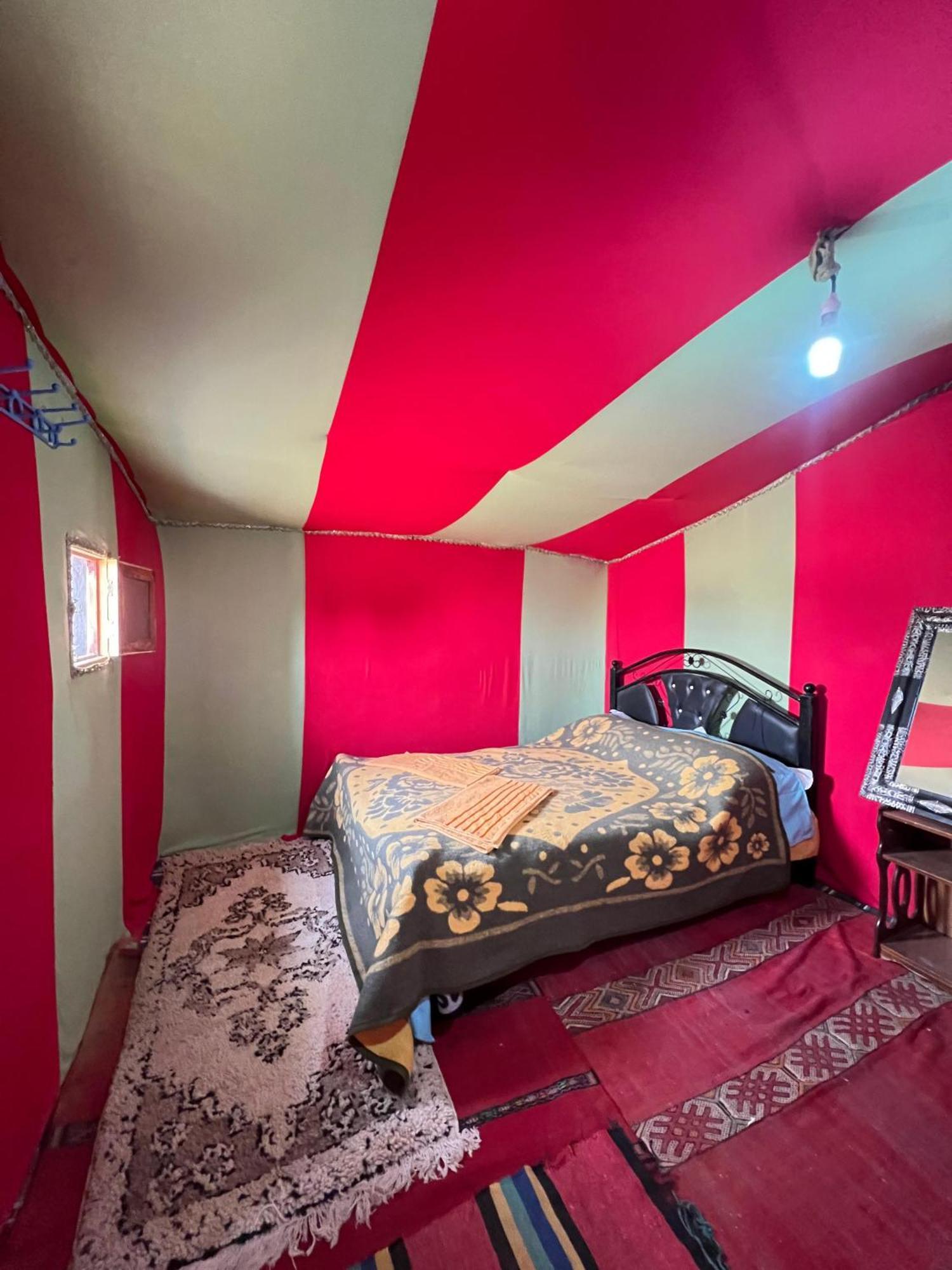 Camp Mbark Authentic Hotel M'Hamid Ngoại thất bức ảnh